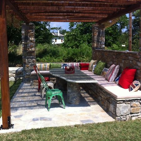 Mountain'S Secret Hotel Mouresi Bagian luar foto